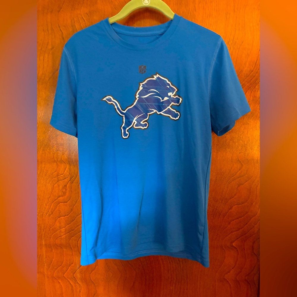 Blue Kids NFl Shirt with Detroit Lions Logo Honolulu blue size L 14/16